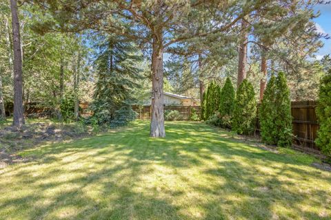 Tiny photo for 61176 Larkwood Drive, Bend, OR 97702 (MLS # 220212906)