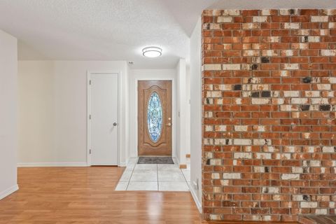 Tiny photo for 61176 Larkwood Drive, Bend, OR 97702 (MLS # 220212906)