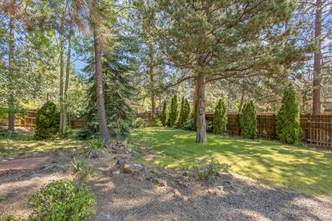 Tiny photo for 61176 Larkwood Drive, Bend, OR 97702 (MLS # 220212906)
