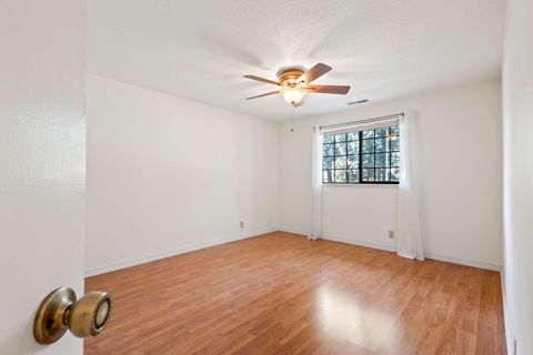 Tiny photo for 61176 Larkwood Drive, Bend, OR 97702 (MLS # 220212906)