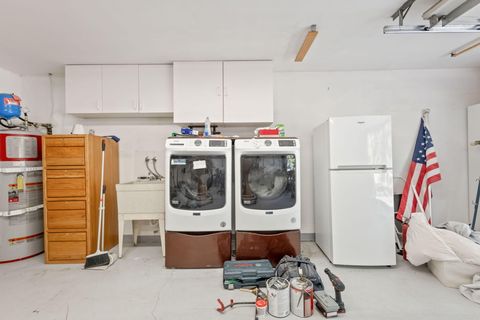 Tiny photo for 61176 Larkwood Drive, Bend, OR 97702 (MLS # 220212906)