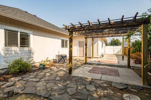 Tiny photo for 3916 SW Sam Snead Court, Redmond, OR 97756 (MLS # 220227357)