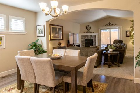 Tiny photo for 3163 NE Delmas Street, Bend, OR 97701 (MLS # 220215629)