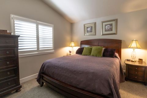 Tiny photo for 3163 NE Delmas Street, Bend, OR 97701 (MLS # 220215629)