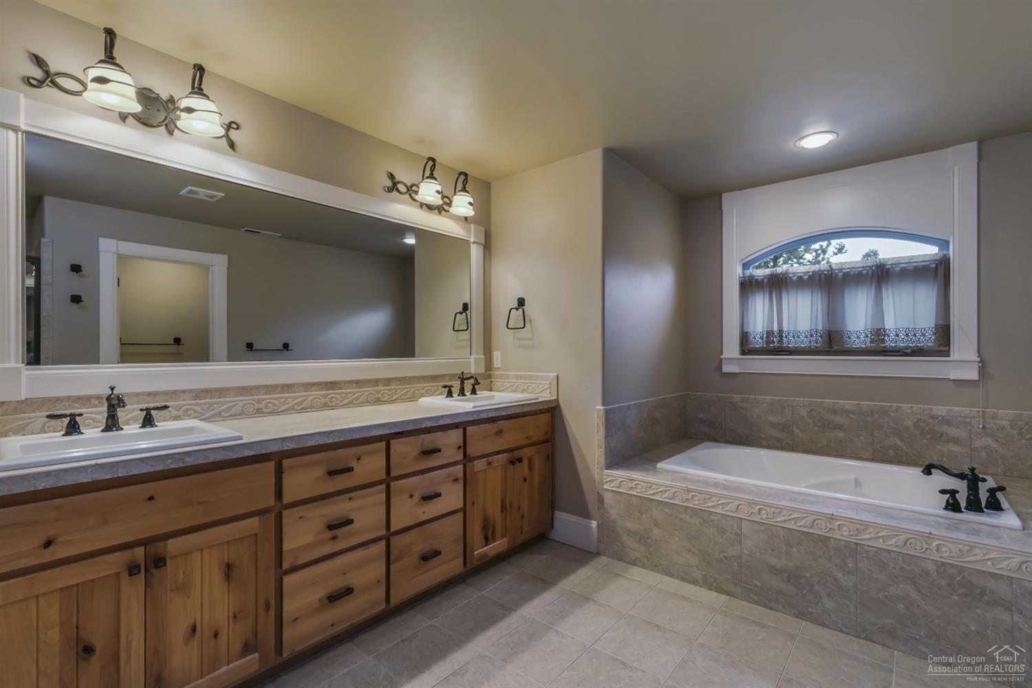 River Rim - Residential