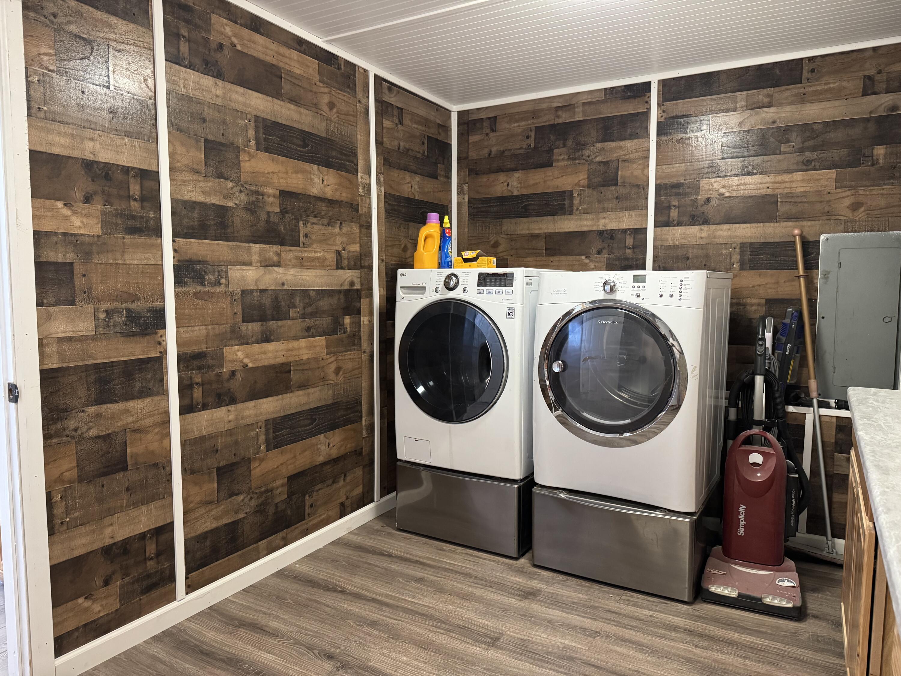 Rimrock West Estate - Residential