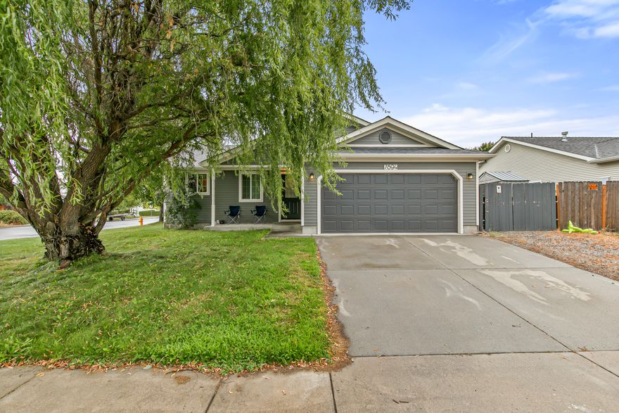 Seeking a great deal? This wonderful home on a corner lot gives you extra yard space with quality finishes. Enjoy the protection of newer siding and paint along with a backyard pergola. Inside, newer flooring and a convenient layout make this house into a home. The kitchen is open an open concept and comes with a stainless-steel farmhouse sink with flexible sprayer, stainless dishwasher and fridge. Schedule a tour today before this is pending!