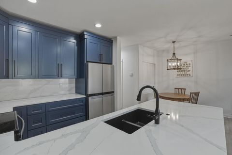 Tiny photo for 950 N Hindeman Street, Sisters, OR 97759 (MLS # 220219921)