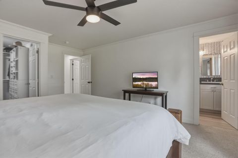 Tiny photo for 950 N Hindeman Street, Sisters, OR 97759 (MLS # 220219921)