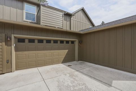 Tiny photo for 950 N Hindeman Street, Sisters, OR 97759 (MLS # 220219921)