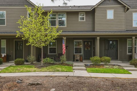 Tiny photo for 950 N Hindeman Street, Sisters, OR 97759 (MLS # 220219921)