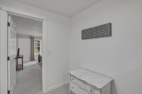 Tiny photo for 950 N Hindeman Street, Sisters, OR 97759 (MLS # 220219921)