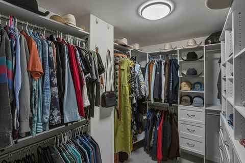 Tiny photo for 950 N Hindeman Street, Sisters, OR 97759 (MLS # 220219921)