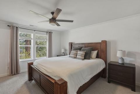 Tiny photo for 950 N Hindeman Street, Sisters, OR 97759 (MLS # 220219921)