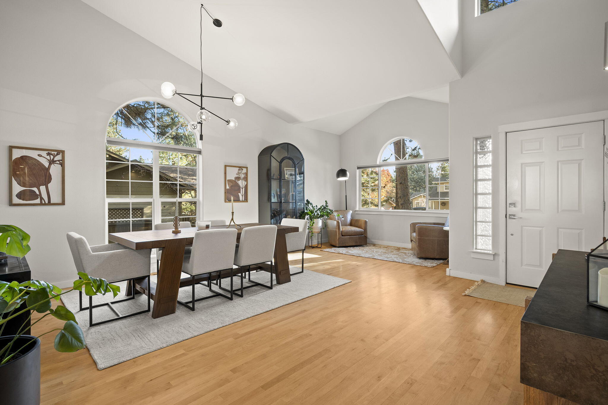 1872 NW Hill Point Drive