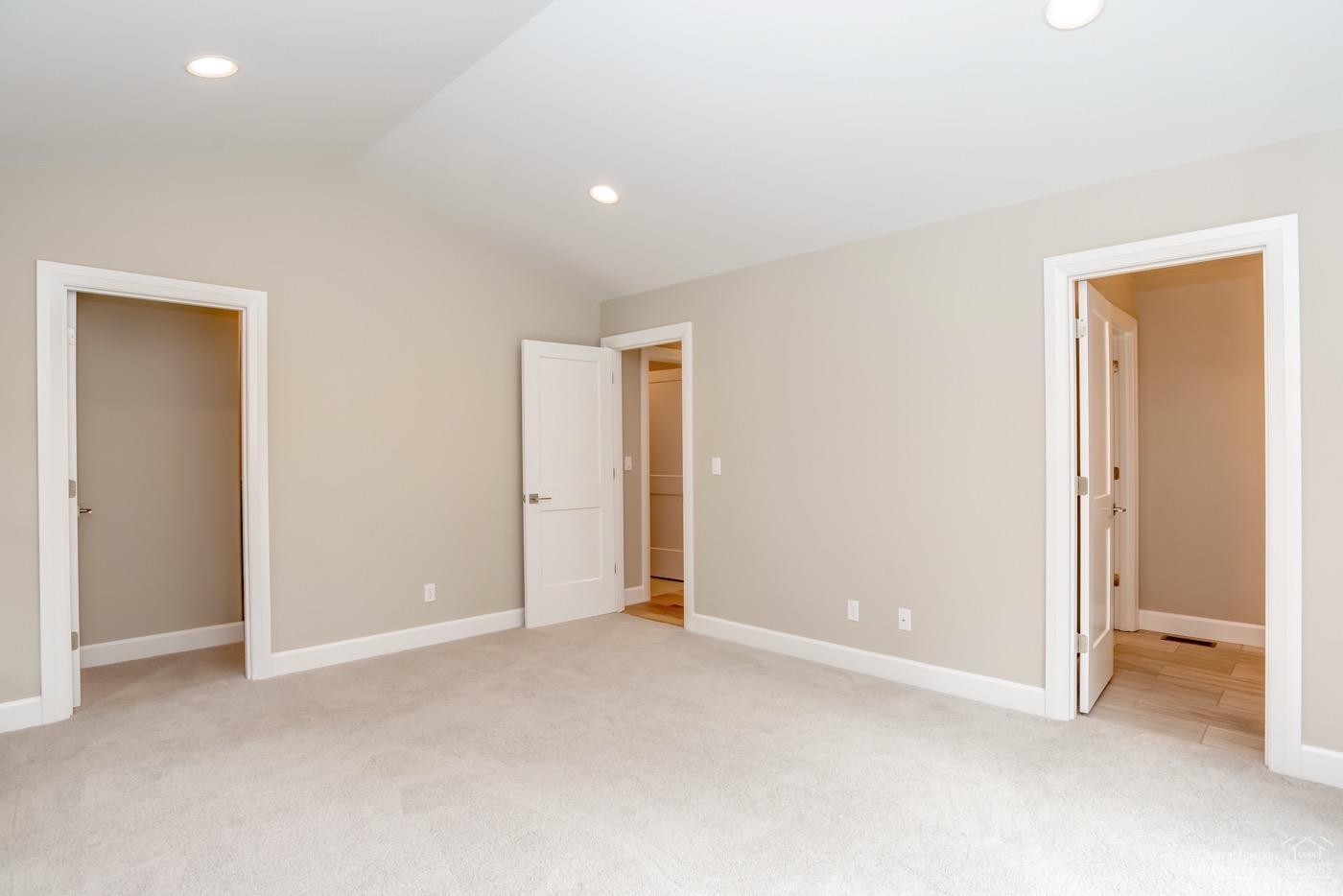 Deschutes RiverWoods - Residential