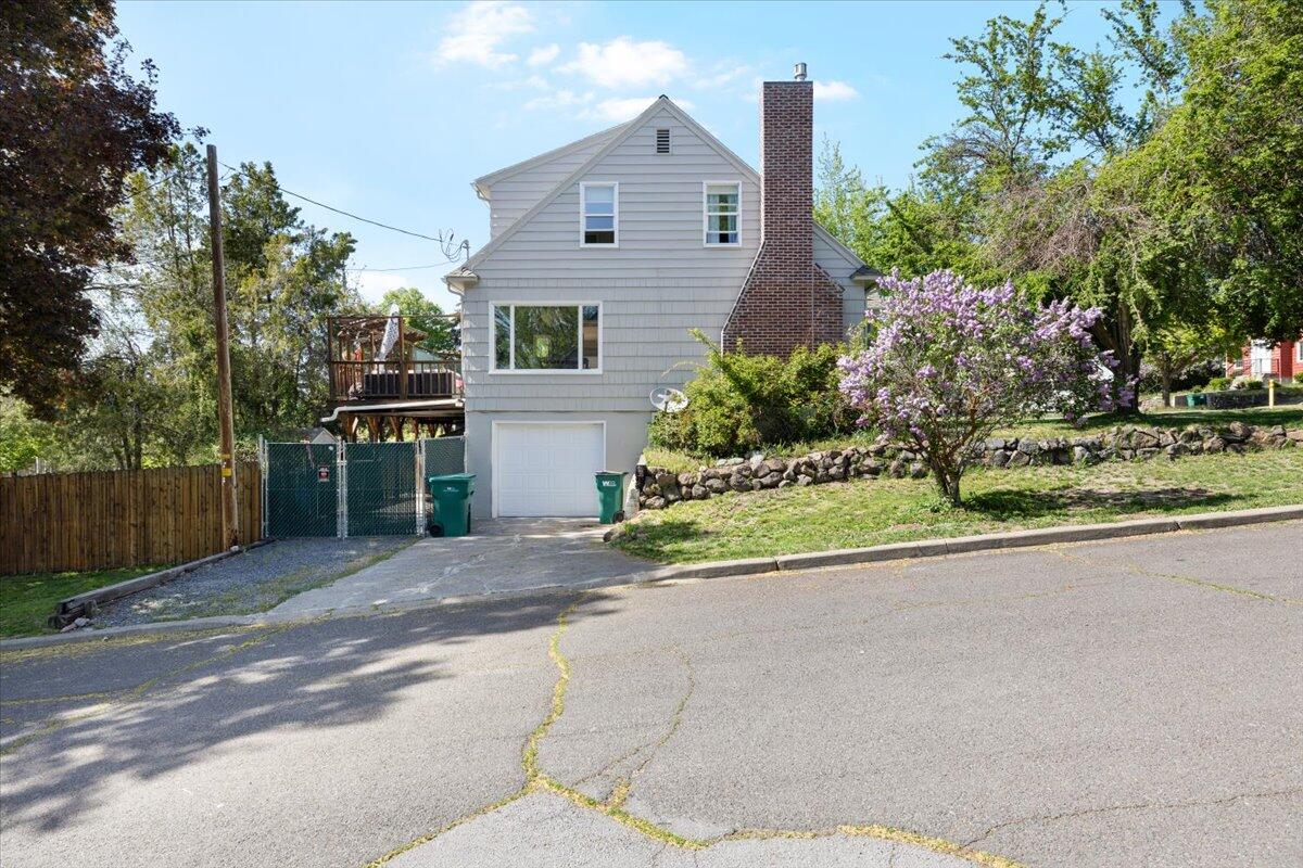 1600 N Eldorado Avenue
