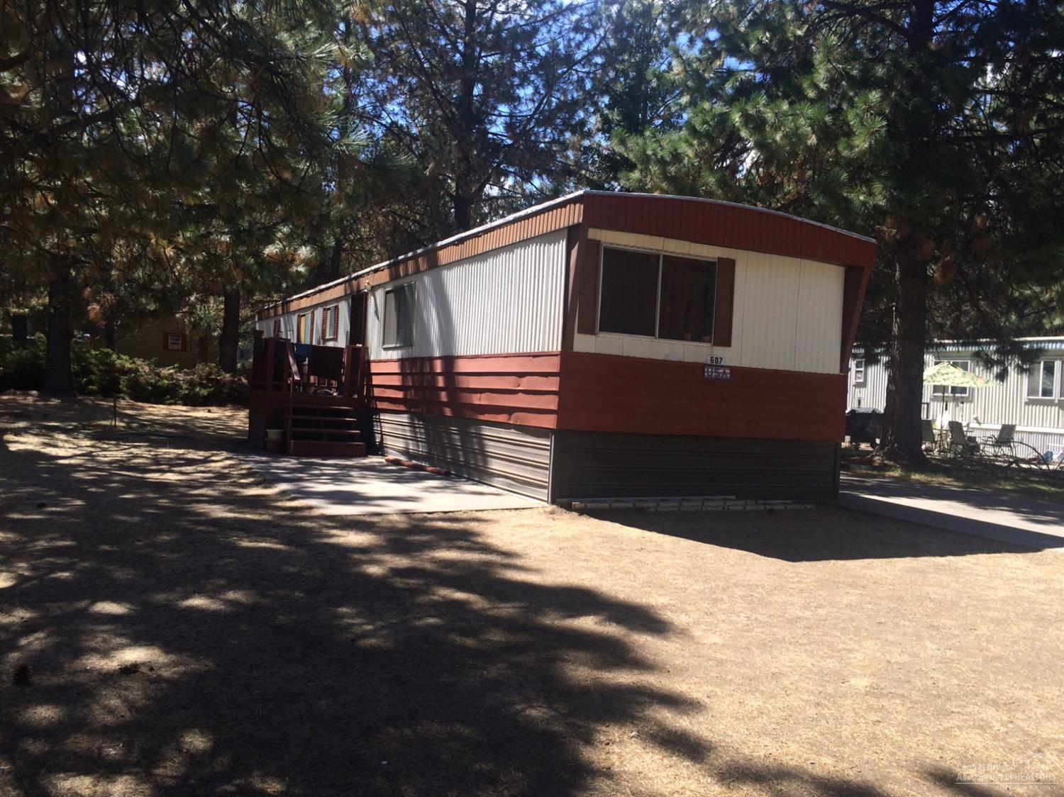 The Pines - Residential