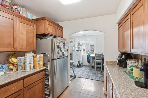 Tiny photo for 171 Mellecker Way, Medford, OR 97501 (MLS # 220215373)