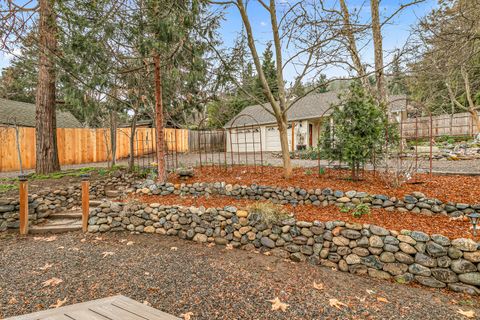 Tiny photo for 283 High Street, Ashland, OR 97520 (MLS # 220215520)