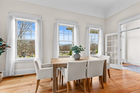 Tiny photo for 283 High Street, Ashland, OR 97520 (MLS # 220215520)