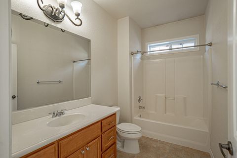 Tiny photo for 3749 Sherwood Park Drive, Medford, OR 97504 (MLS # 220213878)