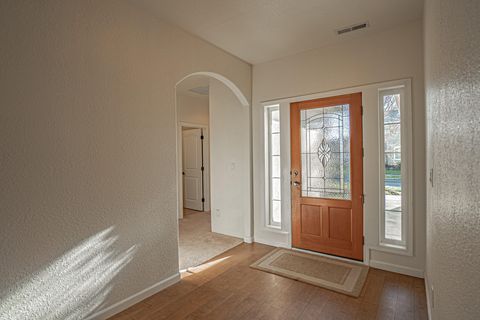 Tiny photo for 3749 Sherwood Park Drive, Medford, OR 97504 (MLS # 220213878)