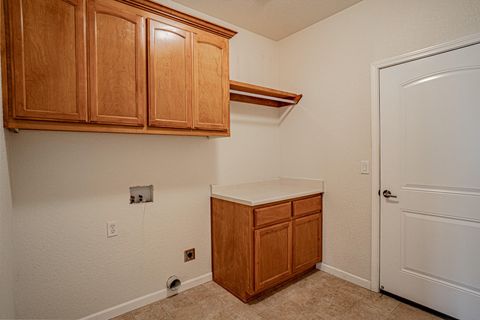 Tiny photo for 3749 Sherwood Park Drive, Medford, OR 97504 (MLS # 220213878)