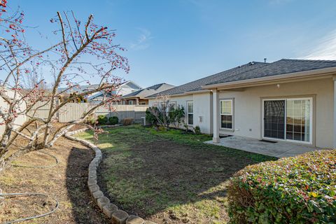 Tiny photo for 3749 Sherwood Park Drive, Medford, OR 97504 (MLS # 220213878)