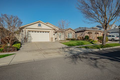 Tiny photo for 3749 Sherwood Park Drive, Medford, OR 97504 (MLS # 220213878)