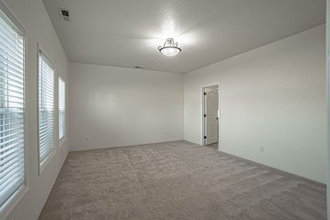 Tiny photo for 3749 Sherwood Park Drive, Medford, OR 97504 (MLS # 220213878)