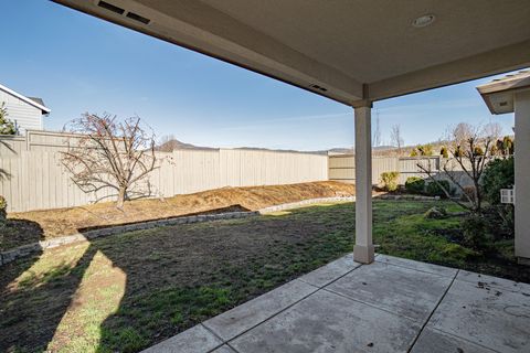 Tiny photo for 3749 Sherwood Park Drive, Medford, OR 97504 (MLS # 220213878)