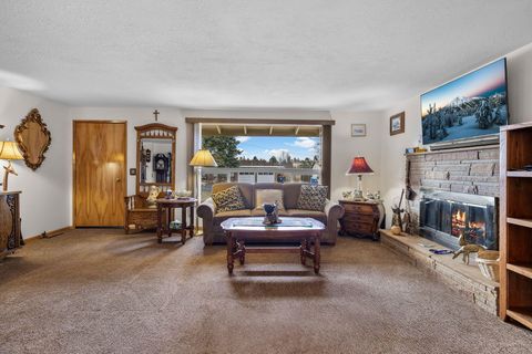 Tiny photo for 1066 SW Canyon Drive, Redmond, OR 97756 (MLS # 220215654)