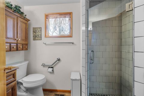 Tiny photo for 1066 SW Canyon Drive, Redmond, OR 97756 (MLS # 220215654)