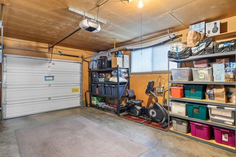 Tiny photo for 1066 SW Canyon Drive, Redmond, OR 97756 (MLS # 220215654)