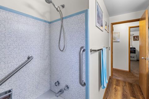 Tiny photo for 1066 SW Canyon Drive, Redmond, OR 97756 (MLS # 220215654)