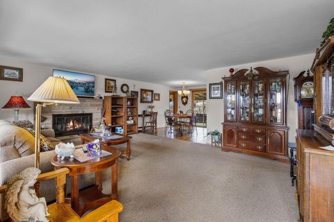 Tiny photo for 1066 SW Canyon Drive, Redmond, OR 97756 (MLS # 220215654)