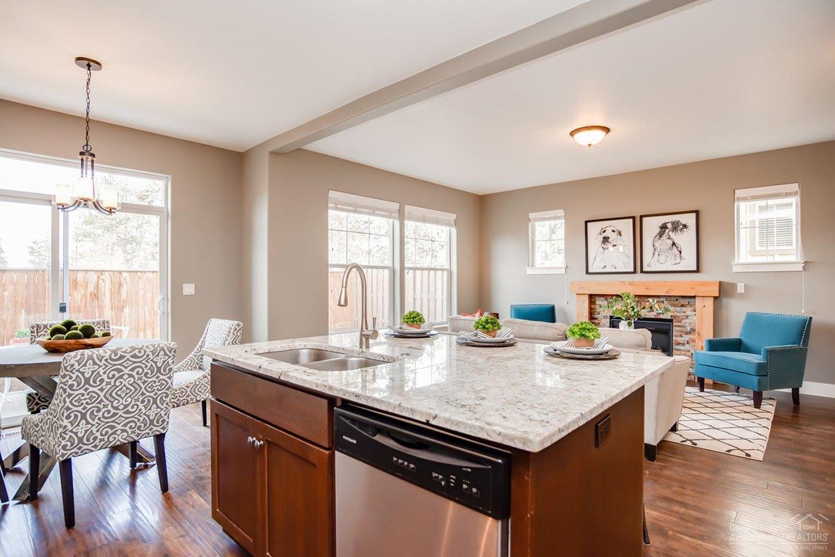 Reed Mrk. Rowhouses - Residential