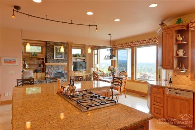 Skyliner Summit - Residential