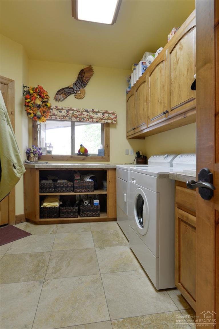 Skyliner Summit - Residential