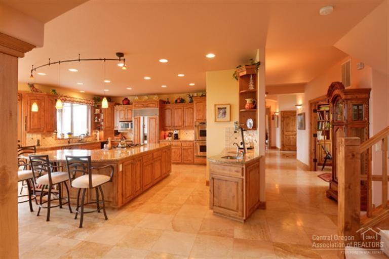 Skyliner Summit - Residential