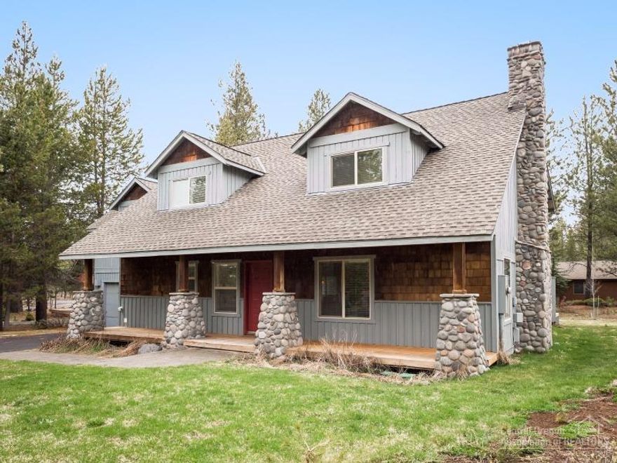 Excellently located near Ft Rock park, this large 5 bedroom home with bonus room is sold turn key ready. 2 Crag is located on a quiet cul d sac and has a great flow for large gatherings. Featuring 3,490 sqft of living space, large great room and kitchen area, 5 bedrooms (3 master suites), 4.5 bathroom, large family room with full size pool table and a flat screen TV this home is a solid rental property with plenty of 2017 future bookings.