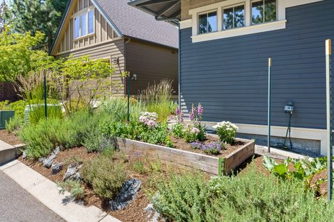 Tiny photo for 2322 NW High Lakes Loop, Bend, OR 97703 (MLS # 220219534)