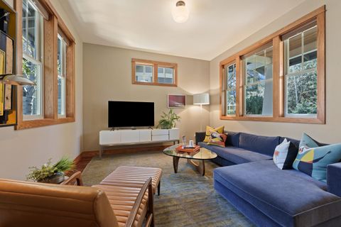 Tiny photo for 2322 NW High Lakes Loop, Bend, OR 97703 (MLS # 220219534)