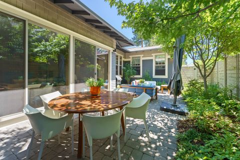 Tiny photo for 2322 NW High Lakes Loop, Bend, OR 97703 (MLS # 220219534)