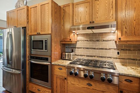Tiny photo for 2322 NW High Lakes Loop, Bend, OR 97703 (MLS # 220219534)