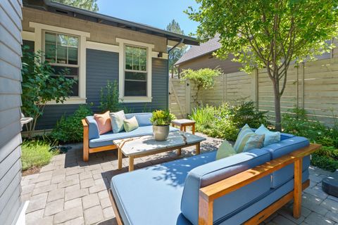 Tiny photo for 2322 NW High Lakes Loop, Bend, OR 97703 (MLS # 220219534)