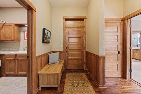 Tiny photo for 2322 NW High Lakes Loop, Bend, OR 97703 (MLS # 220219534)
