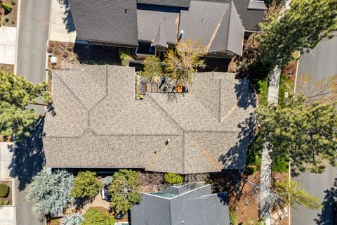 Tiny photo for 2322 NW High Lakes Loop, Bend, OR 97703 (MLS # 220219534)