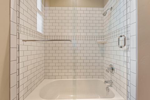 Tiny photo for 2322 NW High Lakes Loop, Bend, OR 97703 (MLS # 220219534)